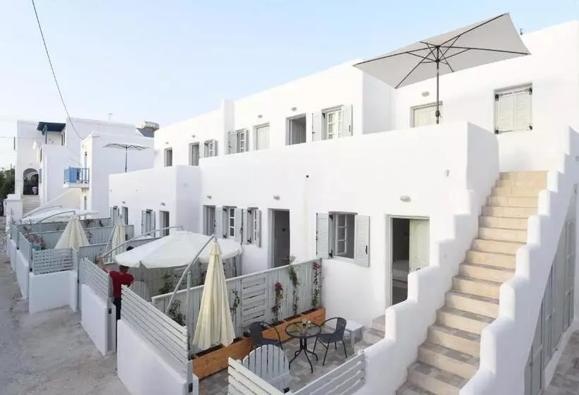 ホテル Porto Naoussa