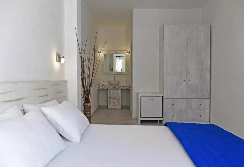 ホテル Porto Naoussa