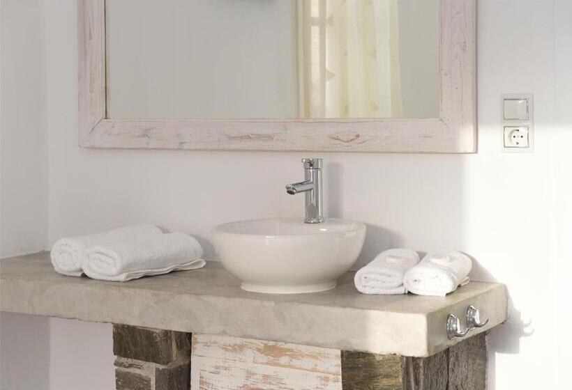 فندق Porto Naoussa