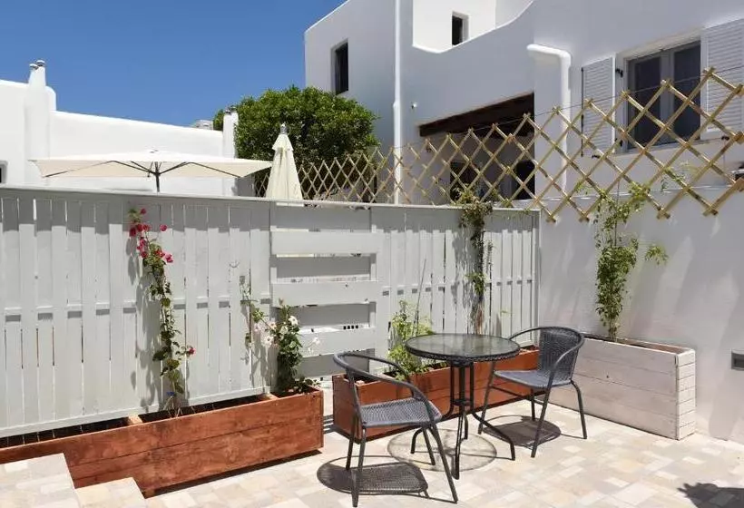 ホテル Porto Naoussa