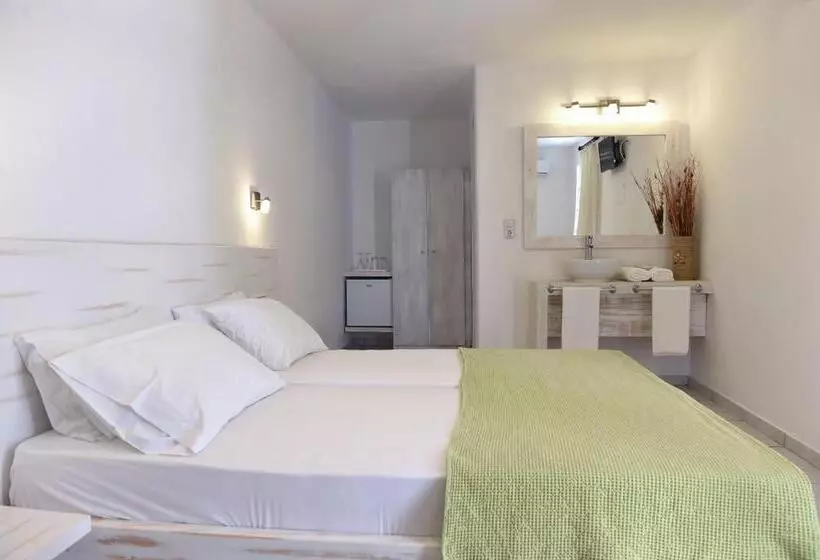 ホテル Porto Naoussa