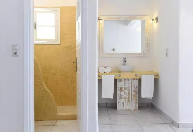 ホテル Porto Naoussa