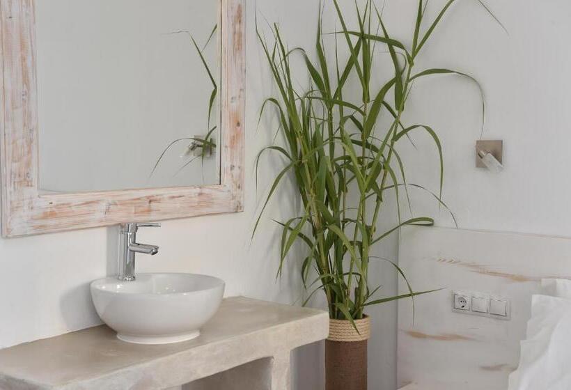 فندق Porto Naoussa