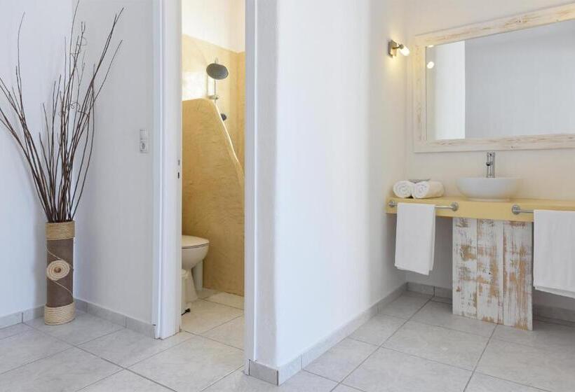 فندق Porto Naoussa