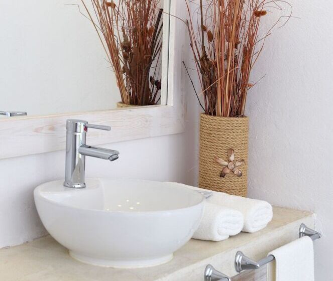 فندق Porto Naoussa