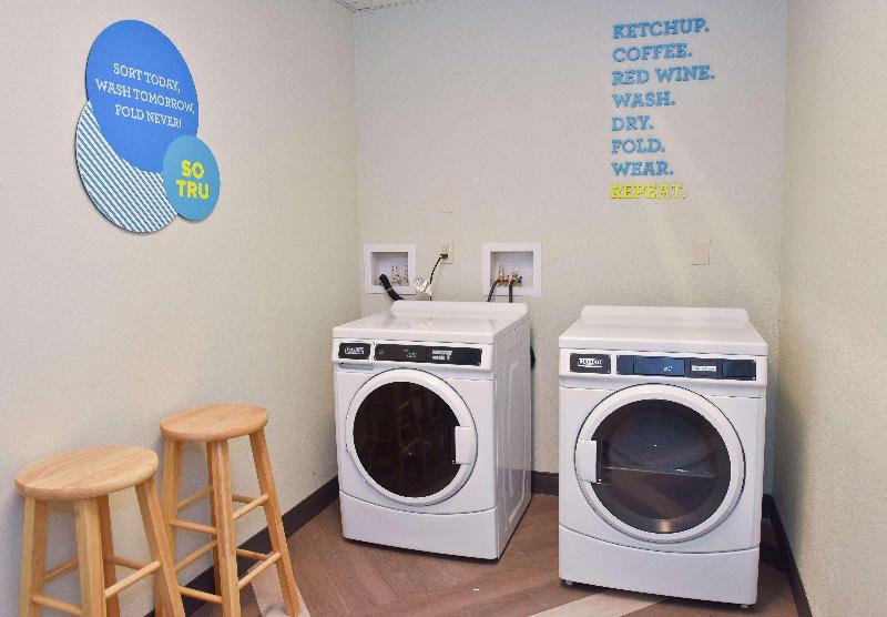 فندق Tru By Hilton Lawrence