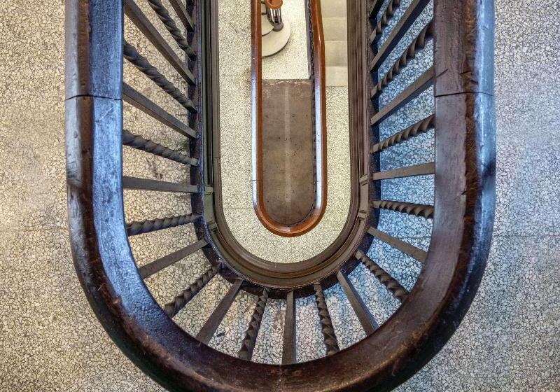 Tulsa Club Hotel, Curio Collection By Hilton