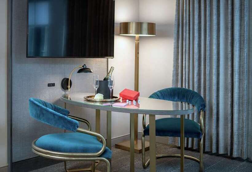 Tulsa Club Hotel, Curio Collection By Hilton