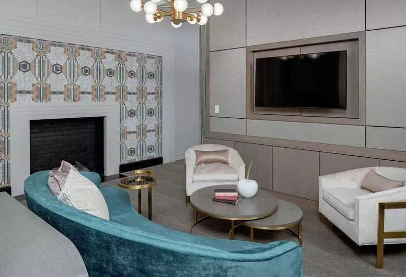 Tulsa Club Hotel, Curio Collection By Hilton