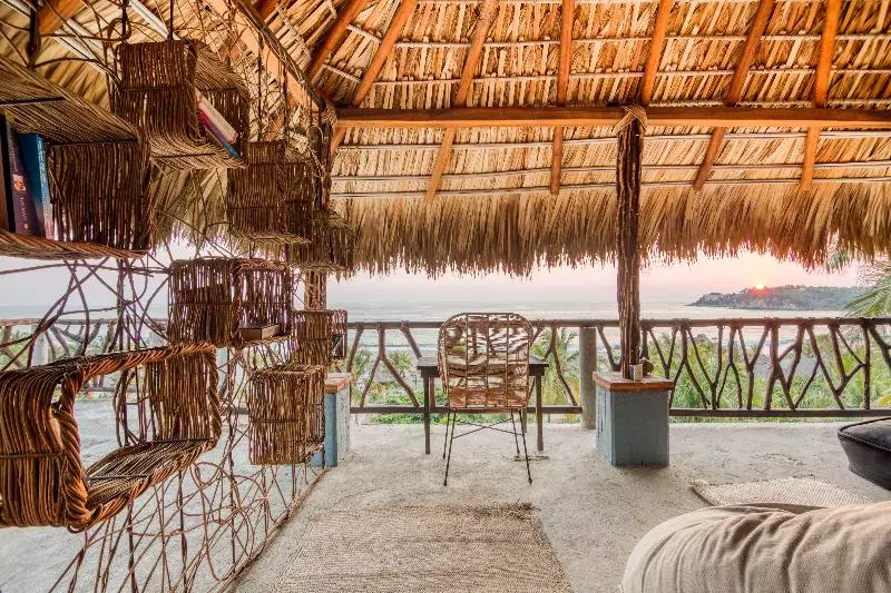 ホテル Selina Puerto Escondido