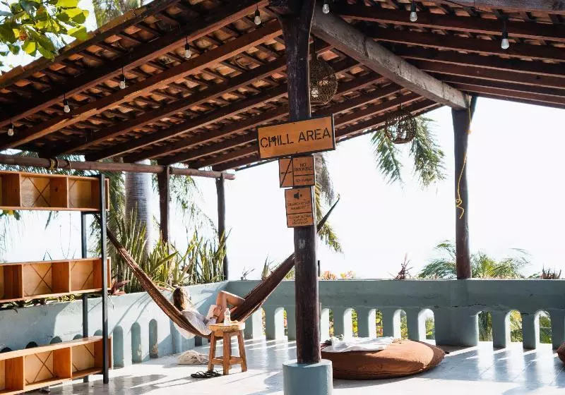 ホテル Selina Puerto Escondido