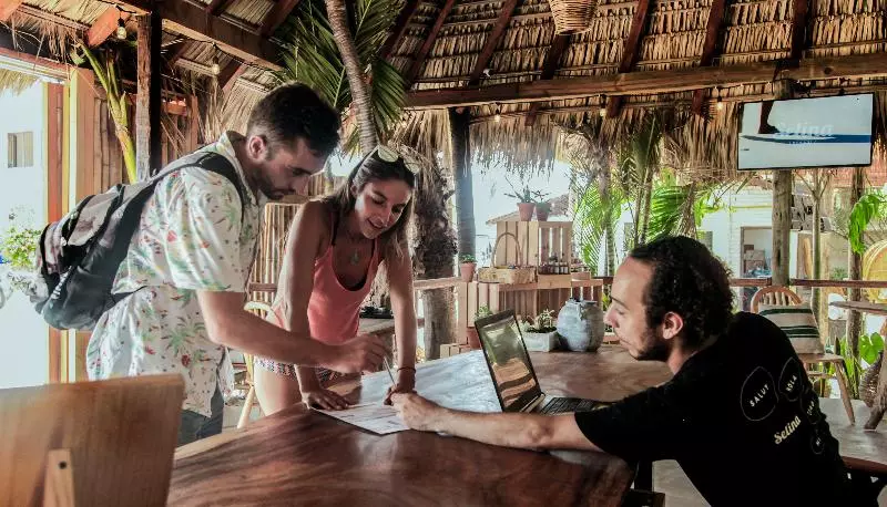 ホテル Selina Puerto Escondido