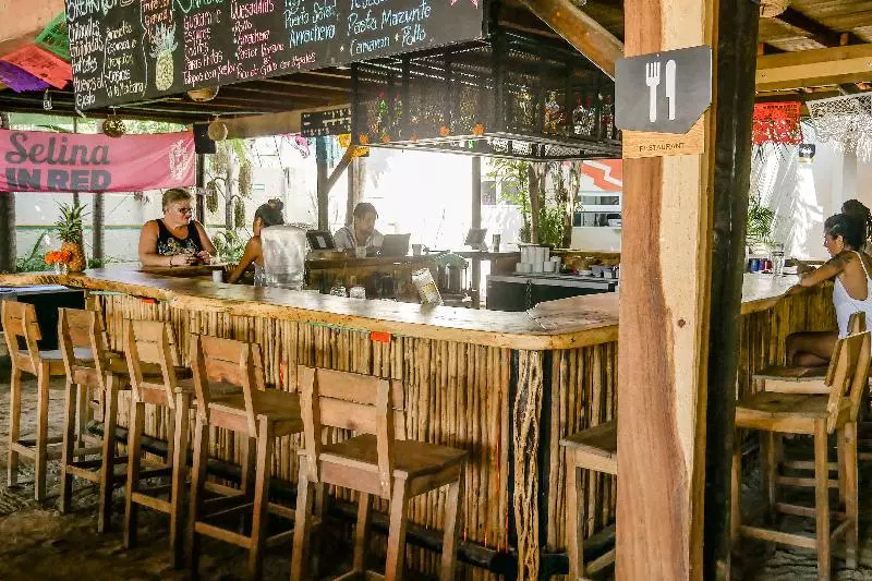 ホテル Selina Puerto Escondido