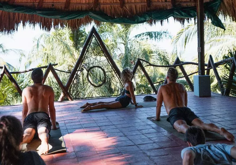 ホテル Selina Puerto Escondido