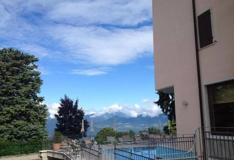 ホテル Albergo Sole