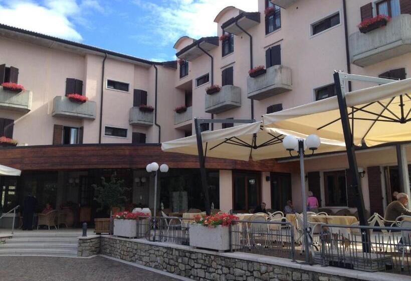 ホテル Albergo Sole