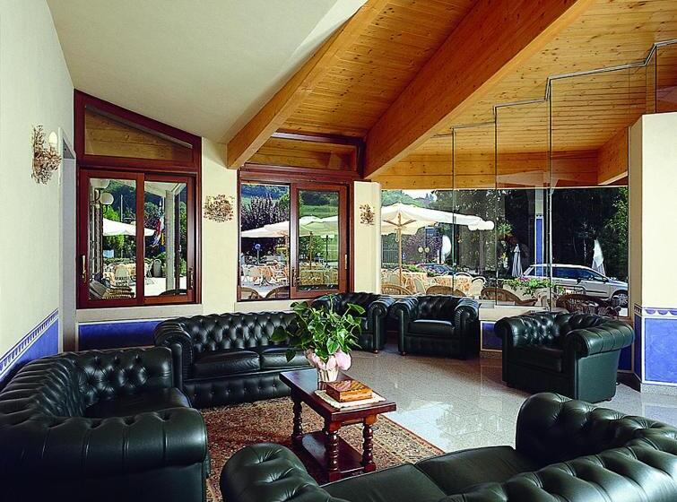 ホテル Albergo Sole