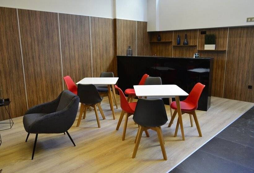 בית מלון כפרי Alda Estacion Ourense