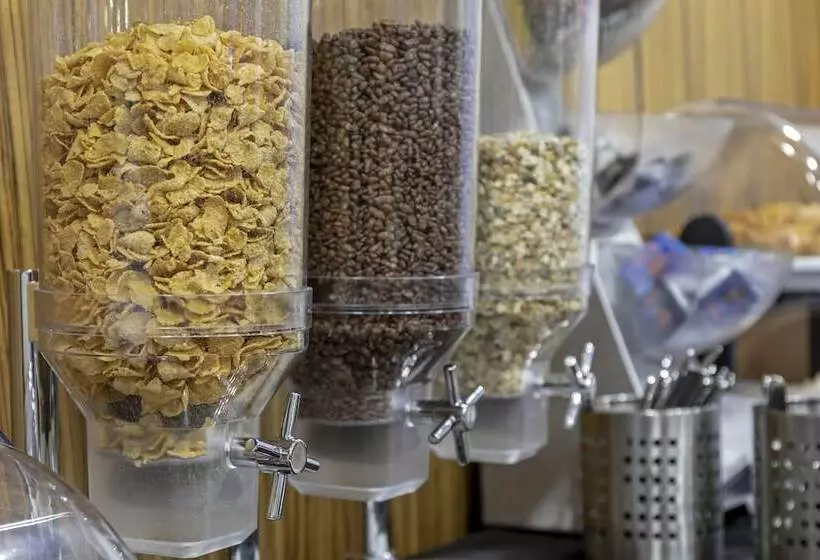 هتل Alda Estacion Ourense