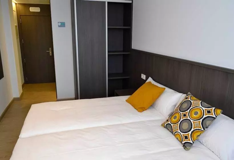 هتل Alda Estacion Ourense