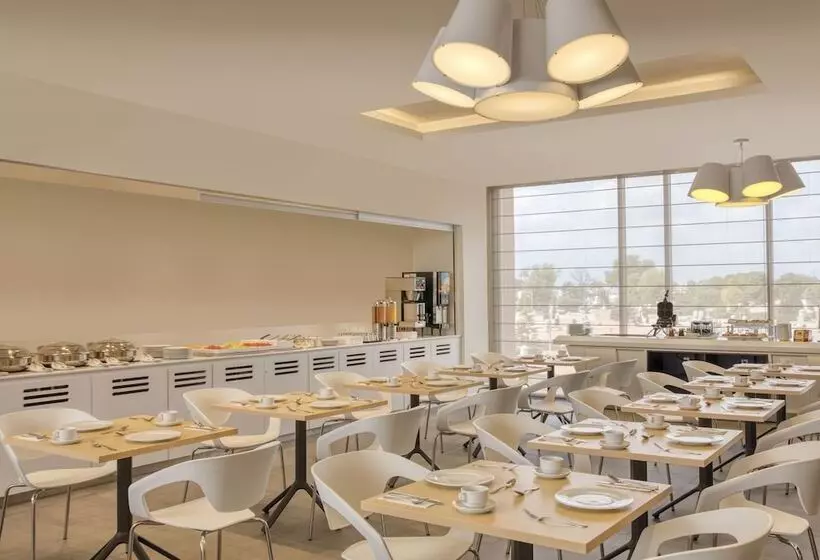 ホテル Fiesta Inn Express Puebla Explanada