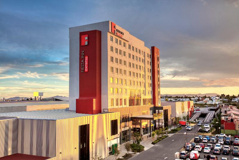 Hotel Fiesta Inn Express Puebla Explanada