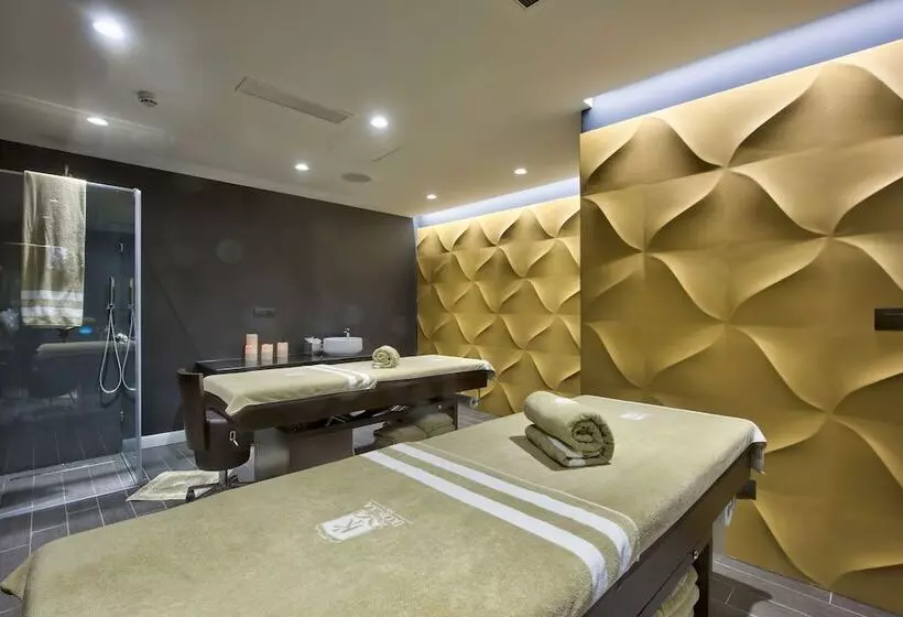 هتل Holm Boutique & Spa Ik Collection