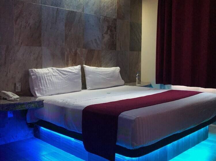 Отель Jard Inn Adult Only