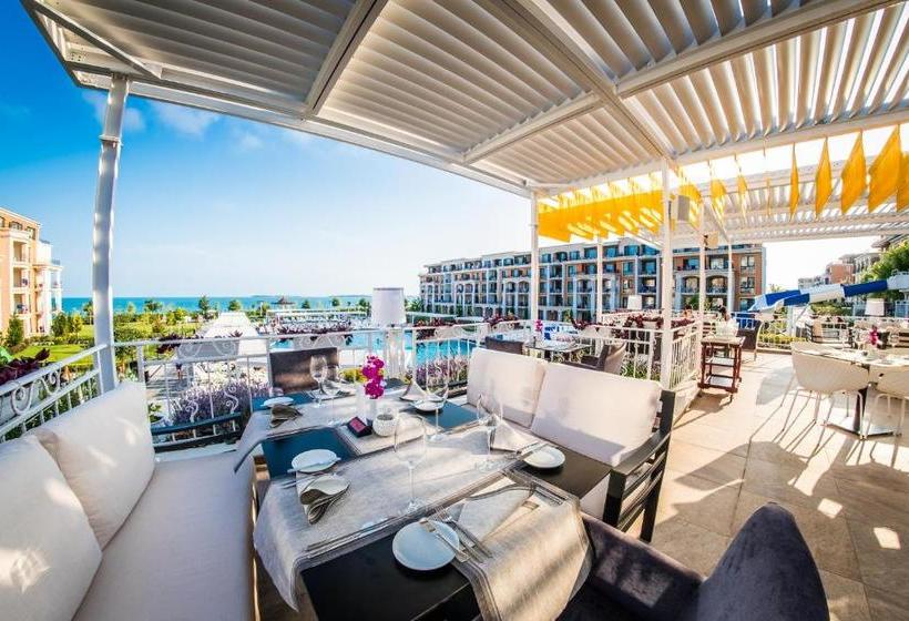 فندق Premier Fort Cuisine   Full Board