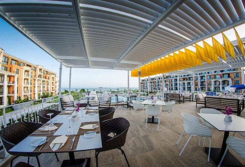 فندق Premier Fort Cuisine   Full Board