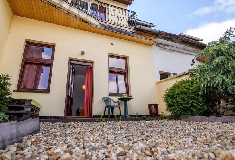 هتل The Rooms By Dalia