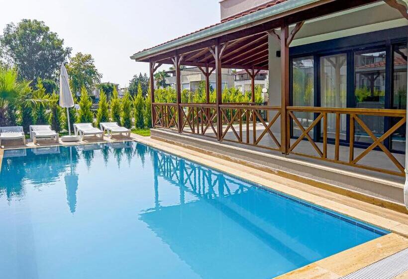 Paradise Town Villa Lisa