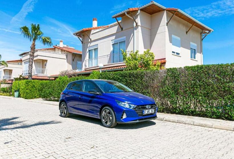 Paradise Town Villa Lisa