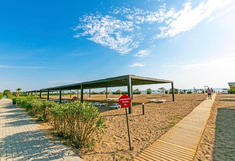 Paradise Town Villa Lisa