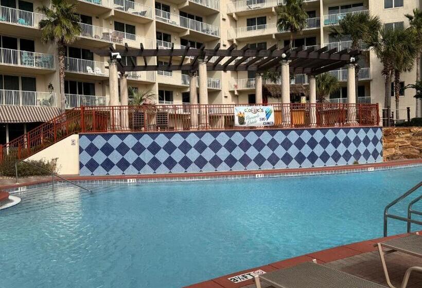 Shores Of Panama Resort