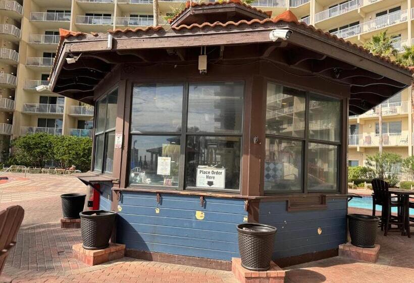 Shores Of Panama Resort