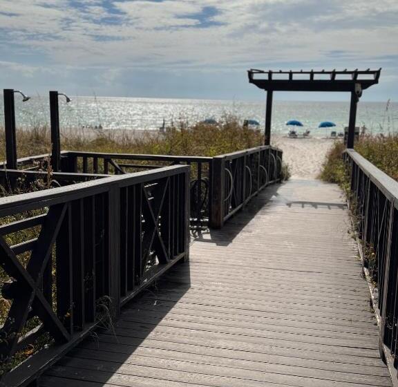 Shores Of Panama Resort