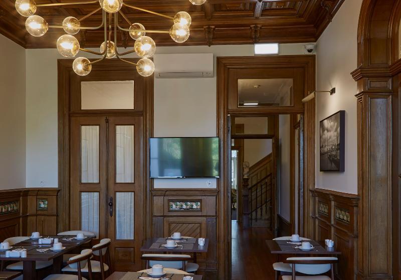 تختخواب و صبحانه Marquês Garden House By Olivia