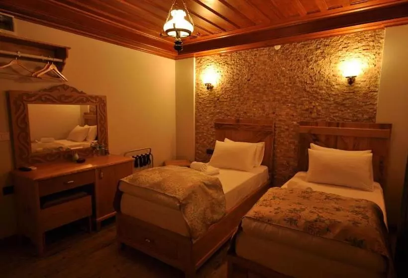 Cunda Svila Otel   Adult Only