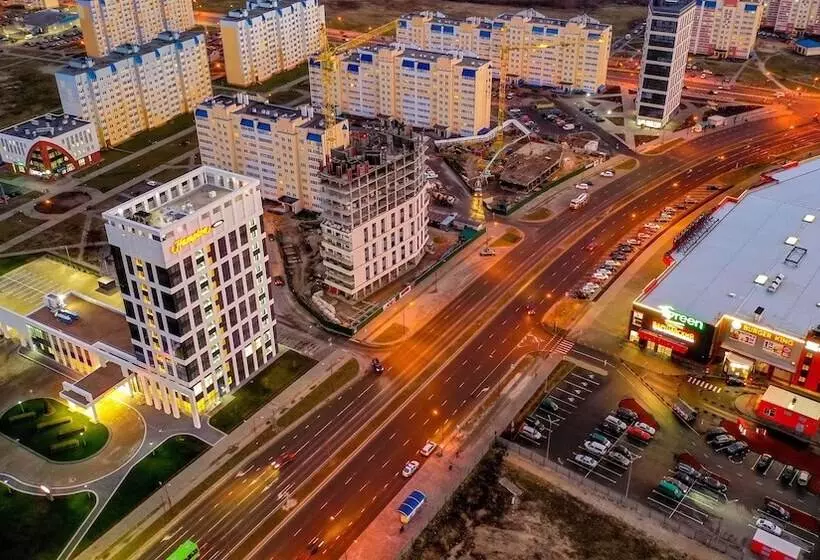 هتل Hampton By Hilton Brest