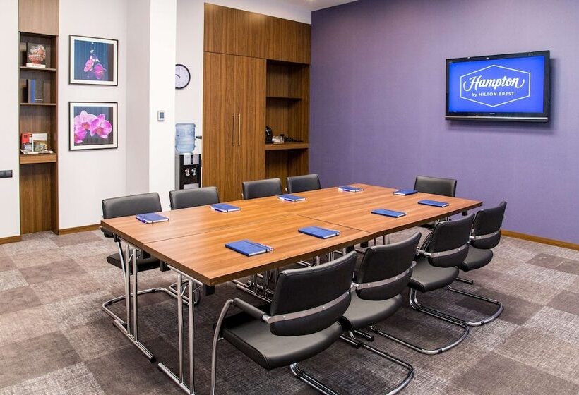 فندق Hampton By Hilton Brest