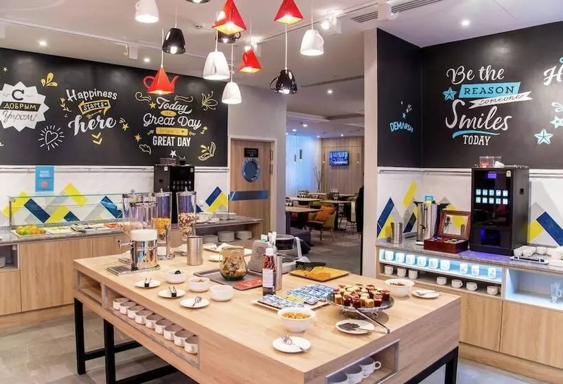 هتل Hampton By Hilton Brest