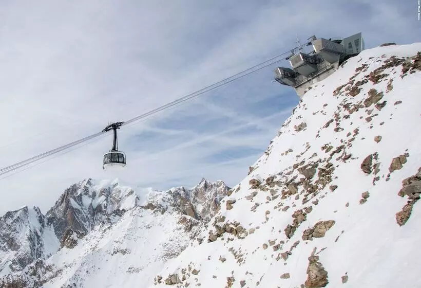 Le Massif Hotel & Lodge Courmayeur The Leading Hotels Of The World