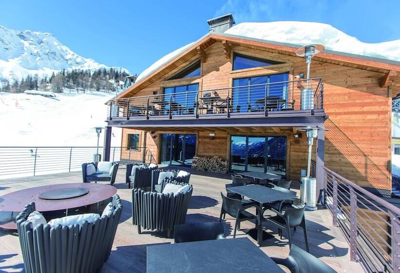 Le Massif Hotel & Lodge Courmayeur The Leading Hotels Of The World