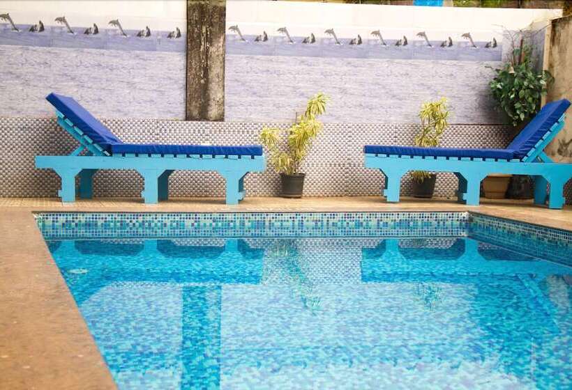 فندق Nirvah Candolim Beach Holiday Stay