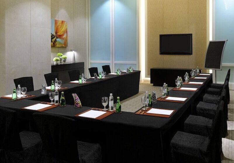 هتل The Dubai Mall Residences