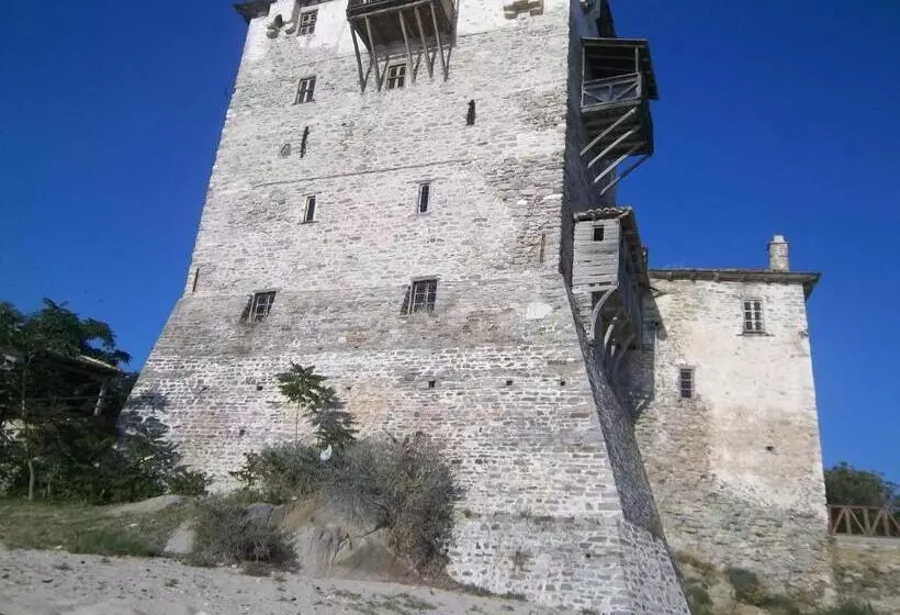 Majatalo Athos Guest House Pansion