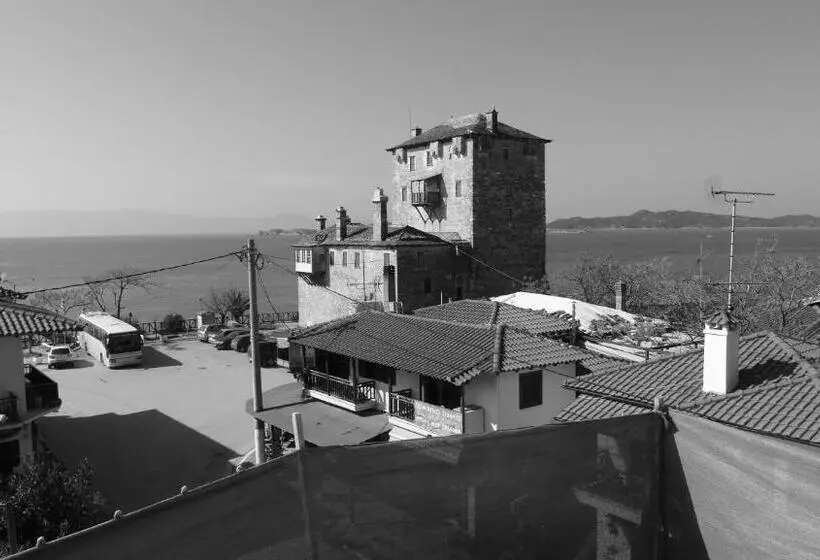 Majatalo Athos Guest House Pansion