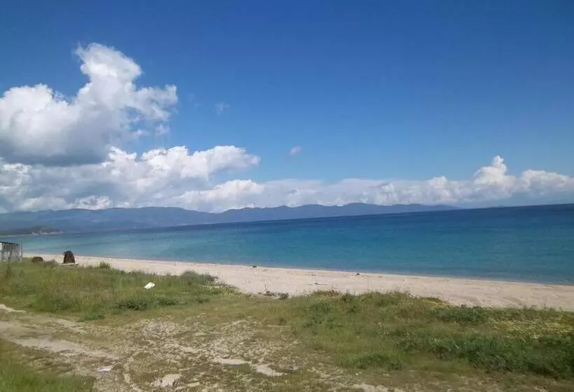 Majatalo Athos Guest House Pansion