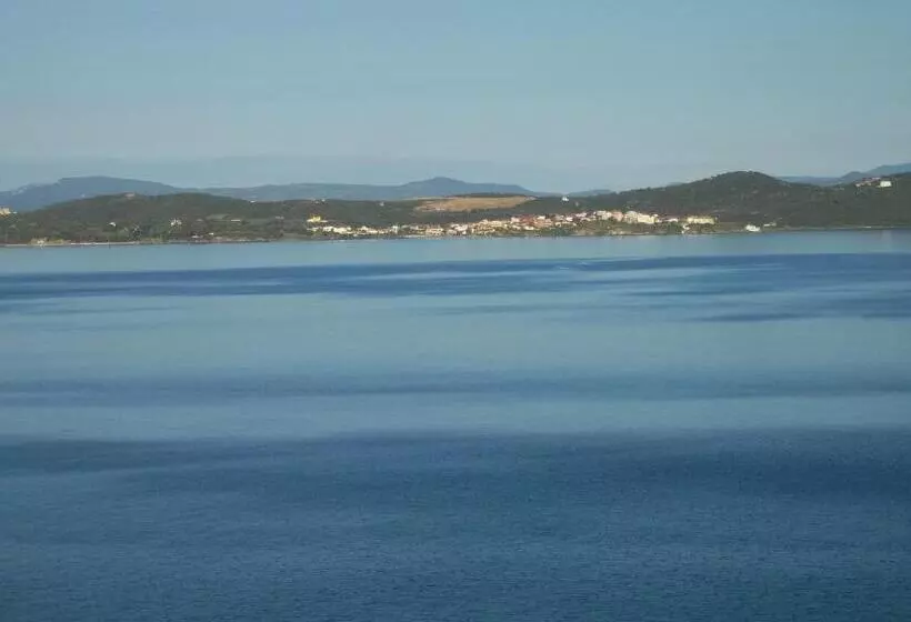 Majatalo Athos Guest House Pansion